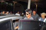 Shahrukh Khan snapped at domestic airport on 20th June 2011 (17).JPG