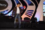Salman Khan launches Blackberry Playbook  in Grand Hyatt, Mumbai on 22nd June 2011 (21).JPG