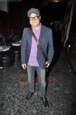 Vinay Pathak at FHM Sexiest people issue in canvas, Mumbai on 24th June 2011 (68).JPG