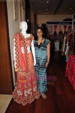 at Aarna Exhibition in Kalaghoda, Mumbai on 24th June 2011 (13).JPG