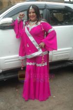 Dolly Bindra at Ratan Ka Rishta on location in Goregaon on 25th June 2011 (51).JPG