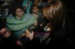 Anushka Sharma snapped after being detained for almost 12 hours in Airport, Mumbai on 27th June 2011 (11).JPG