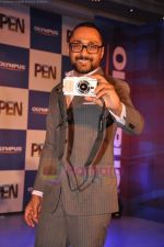 Rahul Bose unveils Olympus cameras in ITC, Parel, Mumbai on 30th June 2011 (31).JPG