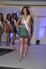 at the launch of the final 20 contestants for IAMSHE pageant in Trident, Mumbai on 4th July 2011 (27).JPG