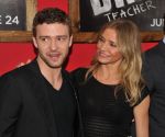 Cameron Diaz, Justin Timberlake at the premiere of the movie Bad Teacher at the Ziegfeld Theatre in NYC on June 20, 2011 (28).jpg