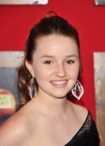 Kaitlyn Dever at the premiere of the movie Bad Teacher at the Ziegfeld Theatre in NYC on June 20, 2011 (28).jpg