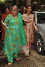 Salma Khan at Chillar Party screening in Ketnav, Bandra, Mumbai on 6th July 2011 (8).JPG