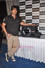 Shahid Kapoor at Pioneer car audio press meet in Mehboob on 8th July 2011 (41).JPG