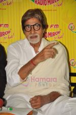 Amitabh Bachchan with Aarakshan team at Radio Mirchi in Lower Parel on 11th July 2011 (65).JPG