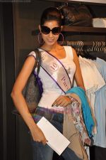 I am She contestants at Vero Moda store on 11th July 2011 (63).JPG