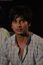 Shahid Kapoor unveil Mausam first look in PVR, Juhu, Mumbai on 11th July 2011 (5).JPG