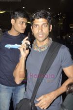 Farhan Akhtar as they return fom Zindagi Na Milegi Dobara road tour in Airport, Mumbai on 12th July 2011 (19).JPG
