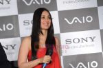 Kareena Kapoor launches new range of Sony Vaio laptops in Hyatt Regency on 12th July 2011 (40).JPG