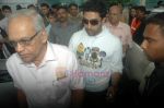 Abhishek Bachchan return from Delhi French honour function on 13th July 2011 (20).JPG