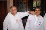 Gulzar, Vishal Bharadwaj launch Barse Barse album in Santacruz on 16th July 2011 (26).JPG