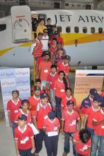 Jimmy Shergill at Jet Airways_s educational trip for special children of NGO in Santacruz, Mumbai on 17th July 2011 (33).JPG