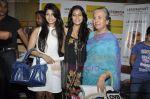 Kajol, Tanisha Mukherjee launch Champa series Leadstart Publishing in Crossword, Mumbai on 18th July 2011 (32).JPG