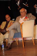 Yash Chopra at Whistling Woods 4th convocation ceremony in St Andrews on 18th July 2011 (25).JPG