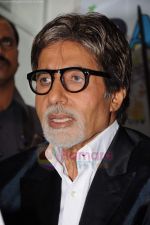 Amitabh Bachchan promotes Aarakshan on the sets of X Factor India in Filmcity, Mumbai on 19th July 2011 (32).JPG