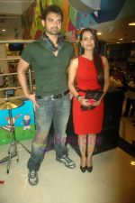 Mahakshay Chakraborty, Tia Bajpai at DVD launch of Haunted - 3D in Planet M on 19th July 2011 (43).JPG