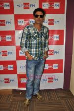 Manoj Bajpai at Aarakshan promotional event in Big FM on 29th July 2011 (13).JPG