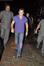 Salman Khan at Arpita Khan_s birthday bash in Aurus on 29th July 2011 (42).JPG