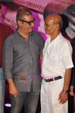 Vinay Pathak at Anant Mahadevan_s Mee Sindhutai Sapkal success bash in Worli, Mumbai on 29th July 2011 (107).JPG