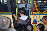 Hrithik Roshan donates bus to Dilkush school in Juhu, Mumbai on 1st Aug 2011 (49).JPG