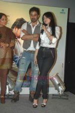 Ayesha Takia, Ranvijay Singh at Nagesh Kuknoor_s film Mod first look in Cinemax, Mumbai on 2nd Aug 2011 (31).JPG