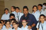 Shankar Mahadevan at the launch of his Dance Academy for DY Patil in Worli, Mumbai on 2nd Aug 2011 (38).JPG
