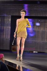 Model walks the ramp for Raakesh Aggarwal in Blenders Pride Tour day 1 in Taj Land_s End on 5th Aug 2011 (79).JPG