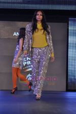 Model walk the ramp for Anand Kabra show on Blenders Pride Fashion Tour Day 2 on 6th Aug 2011 (22).JPG