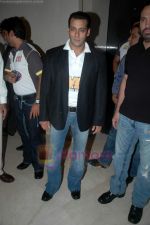 Salman Khan at Salman_s CCL press conference in Bandra, Mumbai on 6th Aug 2011 (21).JPG