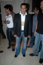 Salman Khan at Salman_s CCL press conference in Bandra, Mumbai on 6th Aug 2011 (22).JPG