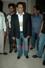 Salman Khan at Salman_s CCL press conference in Bandra, Mumbai on 6th Aug 2011 (24).JPG