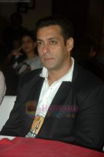 Salman Khan at Salman_s CCL press conference in Bandra, Mumbai on 6th Aug 2011 (97).JPG