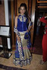 Mugdha Godse on Day 3 at Blenders Pride Fashion Tour in Taj Land_s End, Bandra, Mumbai on 7th Aug 2011 (114).JPG