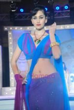 at Glam fashion show by All India Gems and Jewellery Trade Federation in Grand Hyatt, Mumbai on 8th Aug 2011 (66).JPG