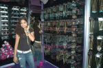 Ayesha Kapoor of Black fame at her own store launch in Infinity Mall, Malad on 9th Aug 2011 (26).JPG