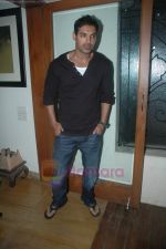 John Abraham at Sanjay Gupta_s party in Andheri, Mumbai on 9th Aug 2011 (32).JPG