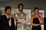 Esha Deol, Arjan Bajwa unveil Tell Me O Khuda look in Cinemax, Mumbai on 12th Aug 2011 (49).JPG