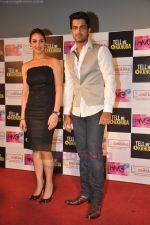 Esha Deol, Arjan Bajwa unveil Tell Me O Khuda look in Cinemax, Mumbai on 12th Aug 2011 (53).JPG