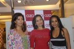 Suchitra Pillai at Aza Fashion Preview in Mumbai on 12th Aug 2011 (21).JPG