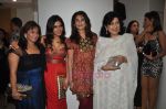 Nisha Jamwal at Nisha Jamwal_s collection previews in Zoya, Mumbai on 13th Aug 2011 (17).JPG