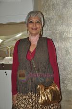 at Nisha Jamwal_s collection previews in Zoya, Mumbai on 13th Aug 2011 (88).JPG
