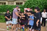 Salman Khan at Men_s Helath fridly soccer match with celeb dads and kids in Stanslauss School on 15th Aug 2011 (27).JPG