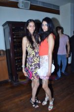 at Lakme party in Esco Bar on 18th Aug 2011 (35).JPG