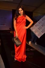 Nisha Jamwal on day 4 at Lakme Fashion Week 2011 in Grand Hyatt, Mumbai on 20th Aug 2011 (40).JPG