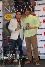 Vivek Oberoi at Secret of Nagas book launch in Mumbai on 19th Aug 2011 (18).JPG