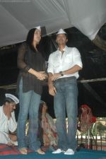 Celina Jaitley, Shreyas Talpade support Anna Hazare in Azad Maidan on 21st Aug 2011 (31).JPG